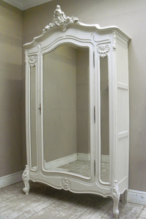 If2134 Antique Triple Mirror Armoire