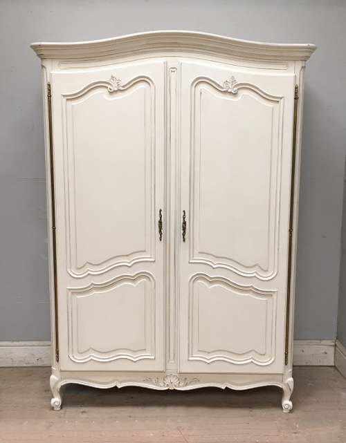 Deco Chambre Couleur Bleu : 23 Superb original vintage french louis xv style double door armoire Deco Chambre Couleur Bleu : 23 Superb original vintage french louis xv style double door armoire