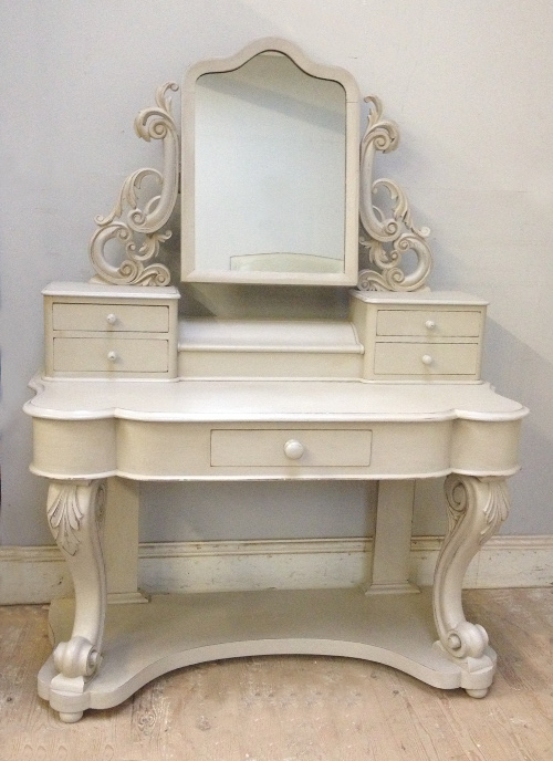 A3901 painted victorian dressing table